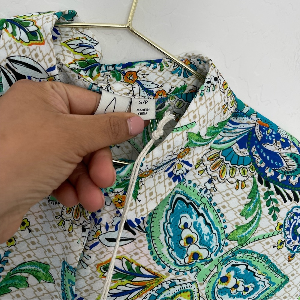 JOIE Paisley Print Short Sleeve Button Down Shirt Size Small NWT - Picture 3 of 6